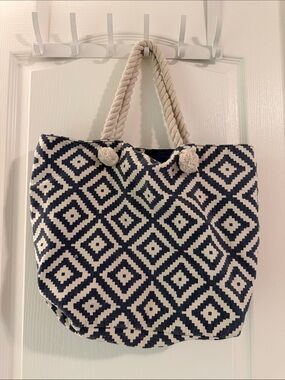 summer & rose Navy and Cream Geometric Rope-Handle Tote